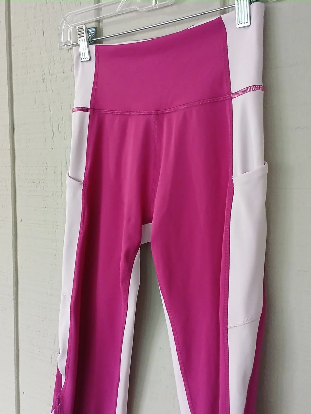 Tek Gear High-Rise Magenta and Light Pink Performance Athletic Leggings Small